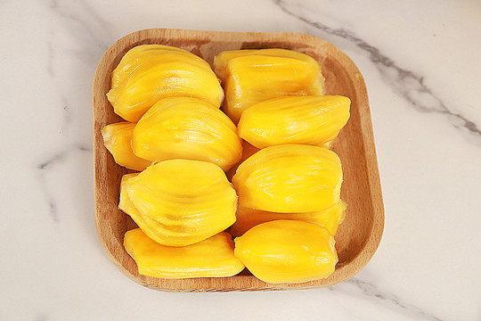 他朝那边走了 产品图片