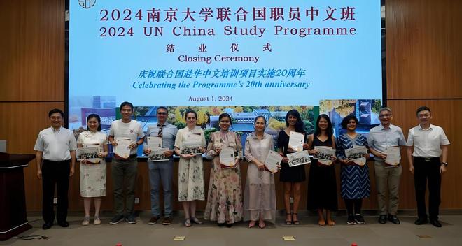 五个吓鬼的少年 产品主图