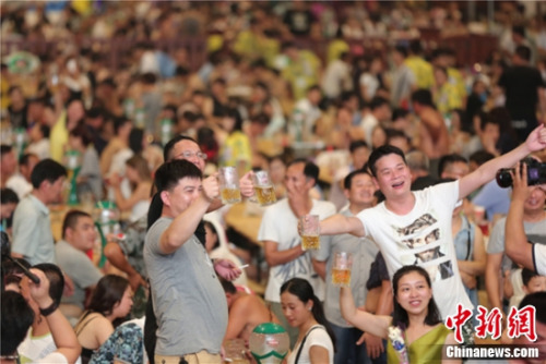 他悄悄溜进她的私信里 推荐产品