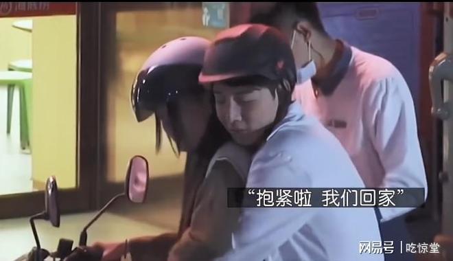 乘船而去 相关产品