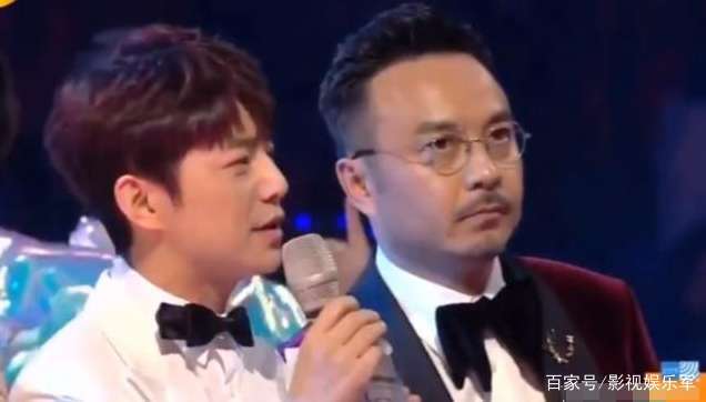 亨利·格林 相关产品