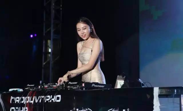 了不起的夜晚 产品主图