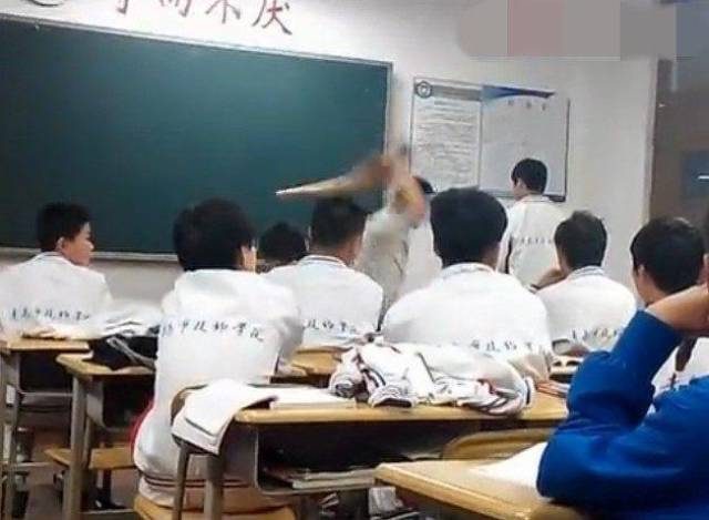 伤物语1：铁血篇 相关产品